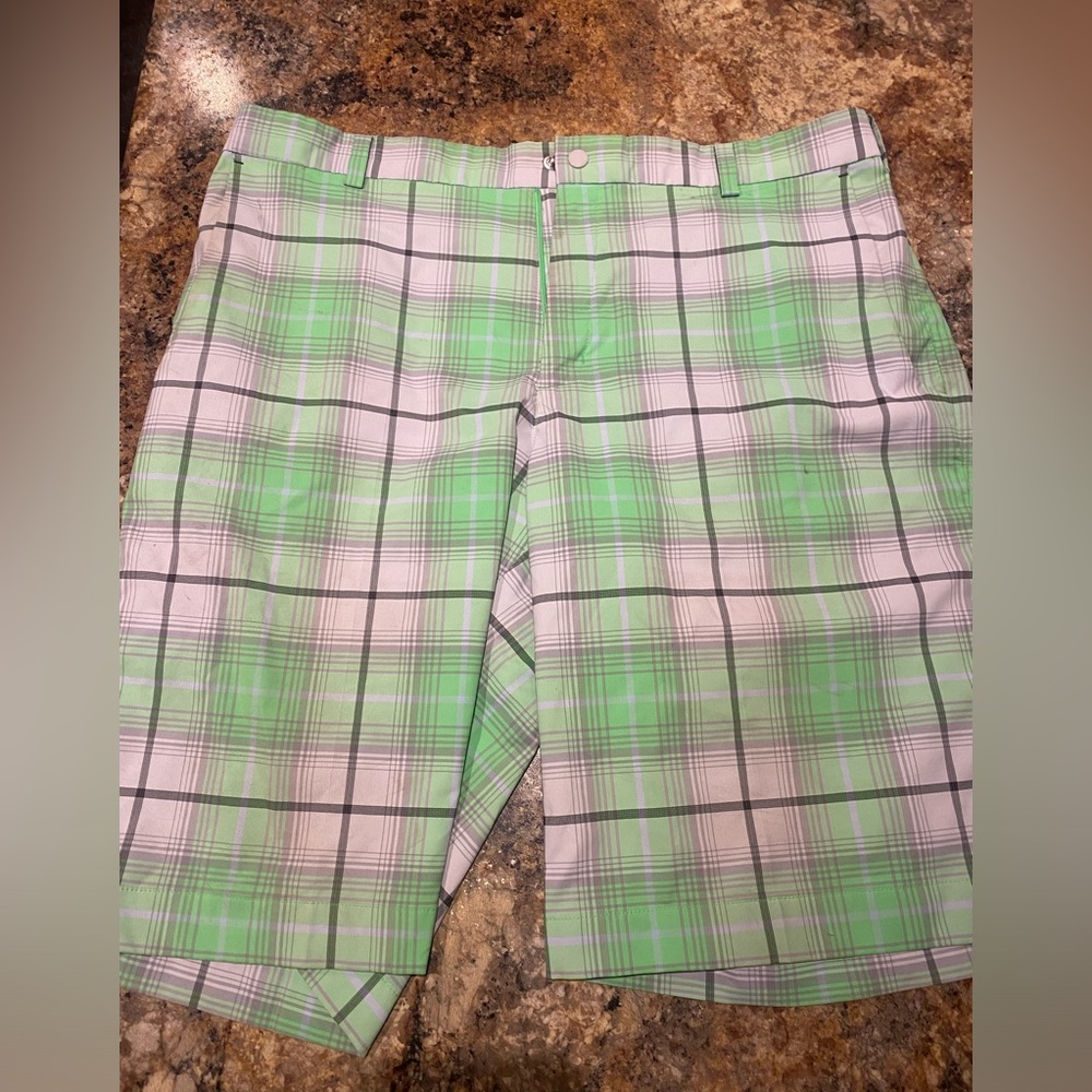 Nike golf shorts
